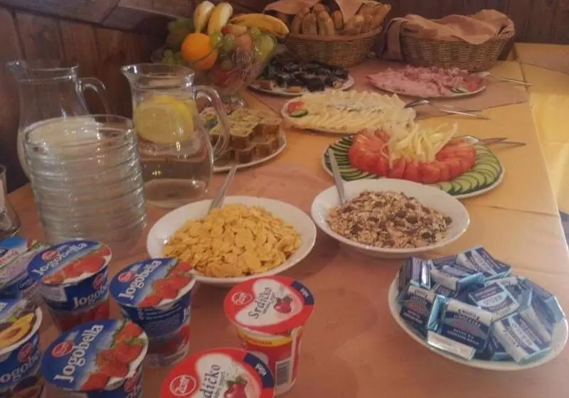 Hotel & Restaurant Signal