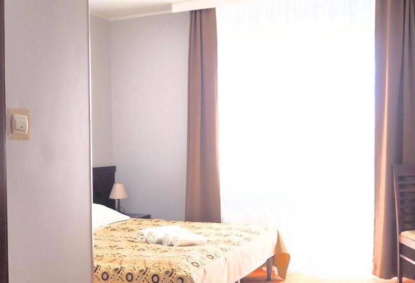 בית מלון כפרי Riviera