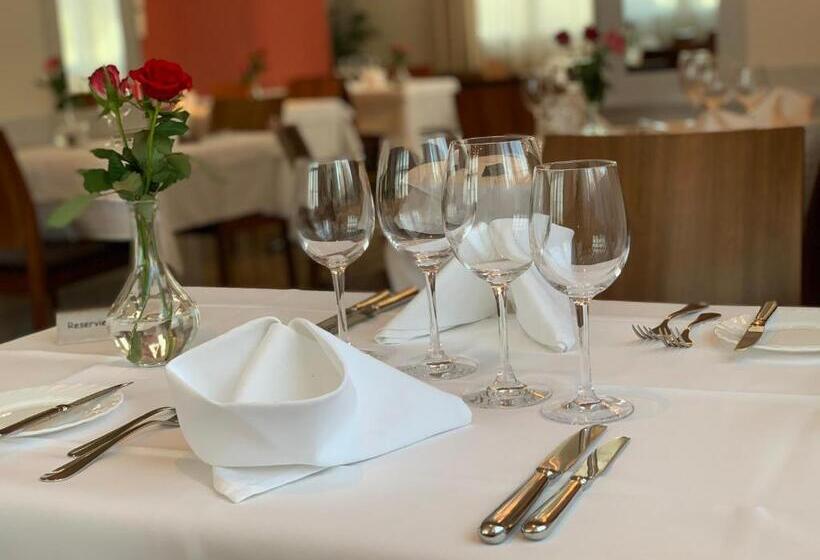 בית מלון כפרי Rössli