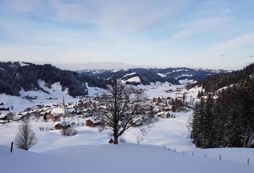 בית מלון כפרי Sporting