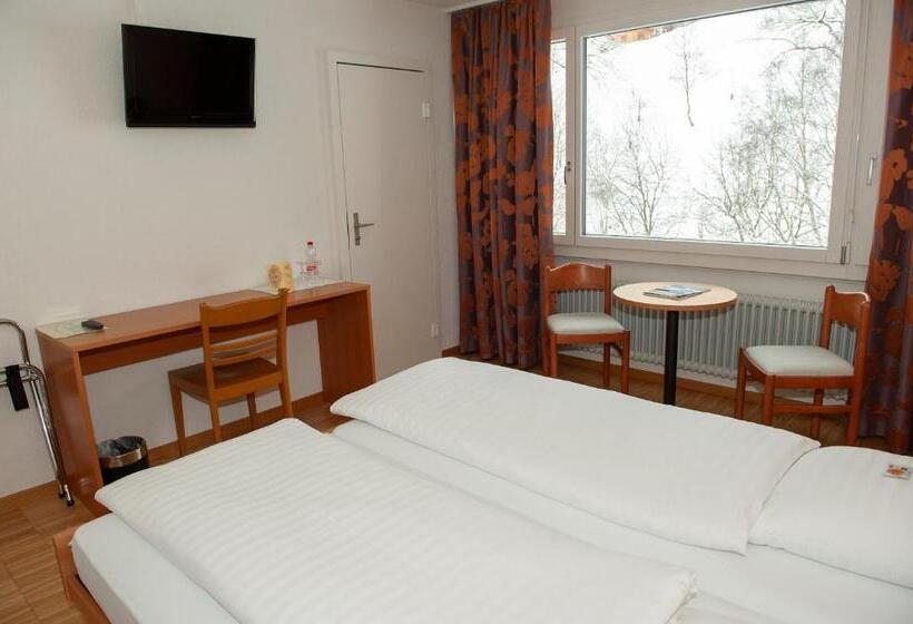 בית מלון כפרי Sporting