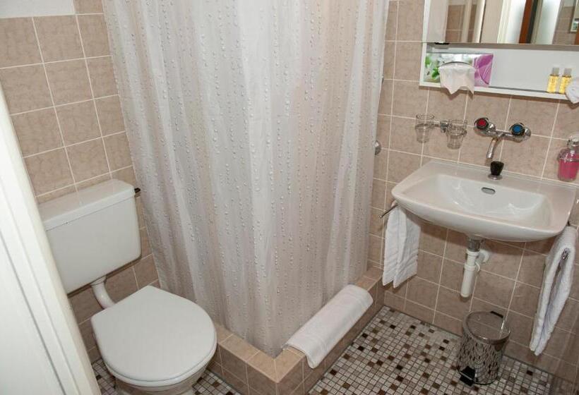 בית מלון כפרי Sporting