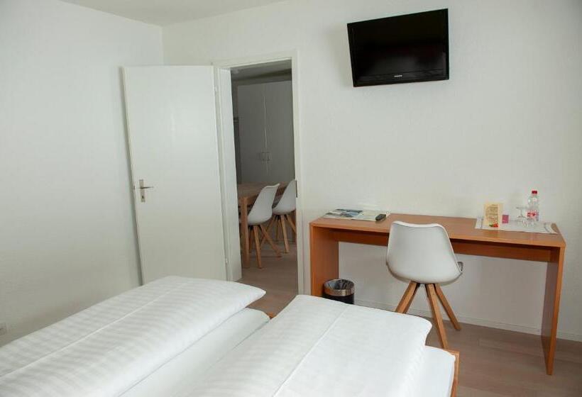 בית מלון כפרי Sporting