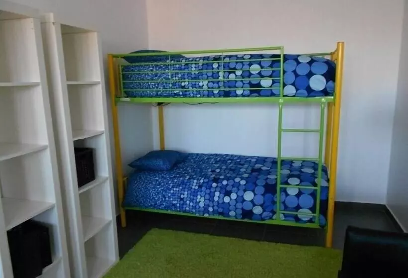 فندق Surfing Inn Peniche   Hostel