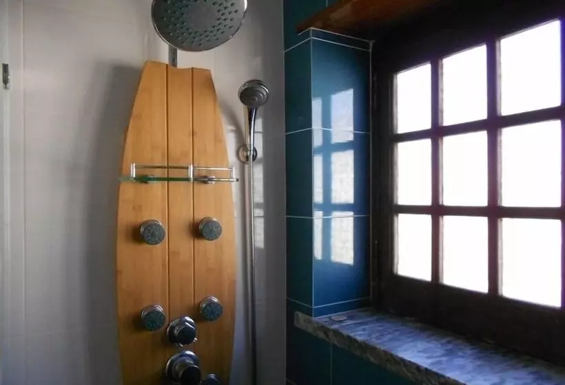 فندق Surfing Inn Peniche   Hostel