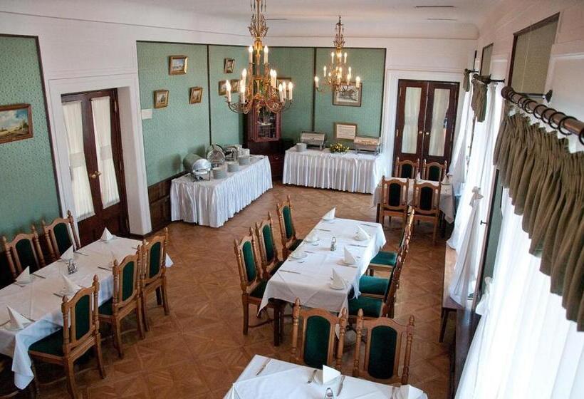 호텔 Zamek Pułtusk Dom Polonii