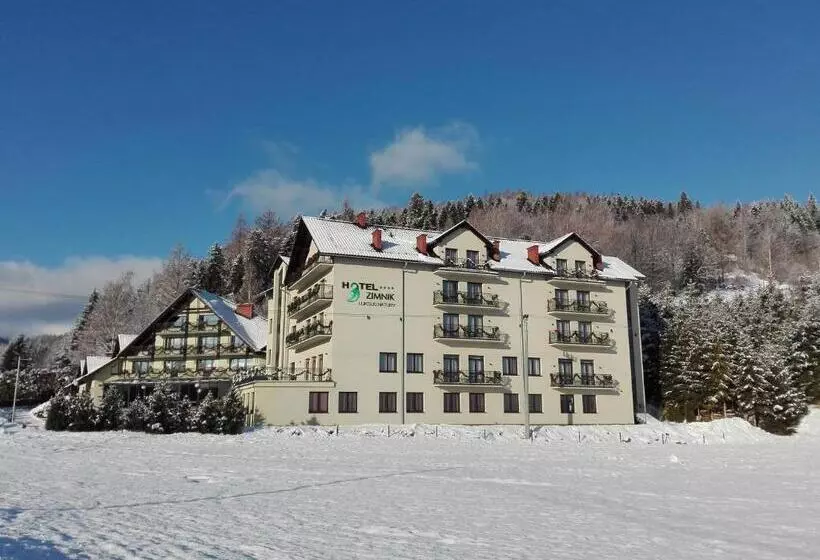 ホテル Zimnik Luksus Natury Spa & Wellness