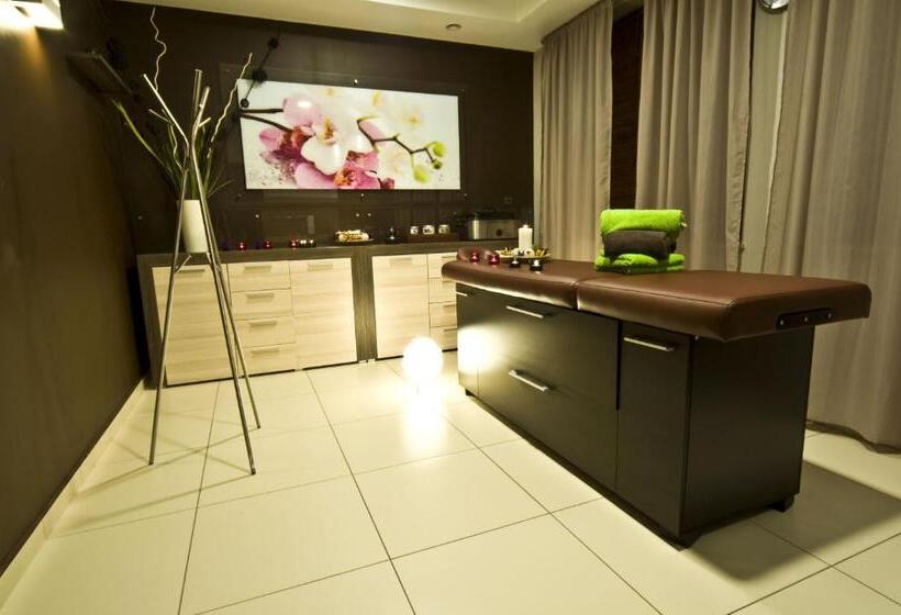 Отель Zimnik Luksus Natury Spa & Wellness