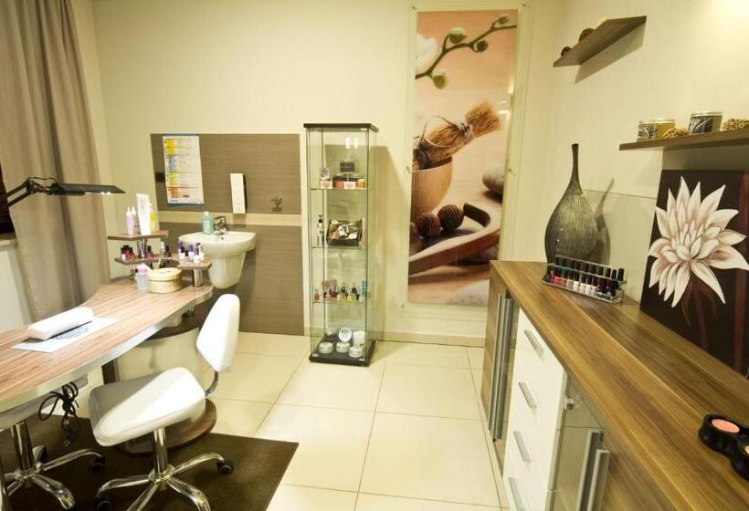 Отель Zimnik Luksus Natury Spa & Wellness