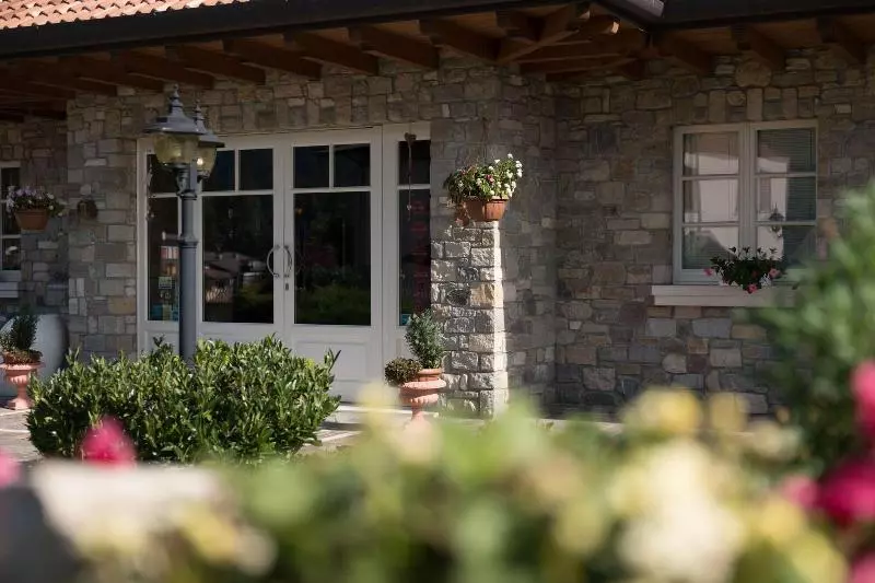 T Ami Hotel Resort Spa