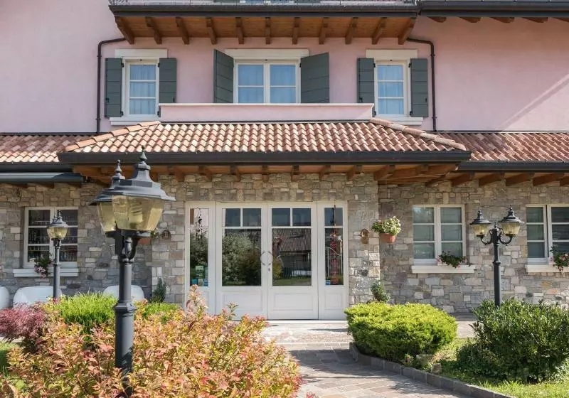 T Ami Hotel Resort Spa