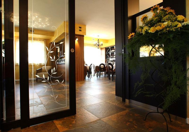 T Ami Hotel Resort Spa