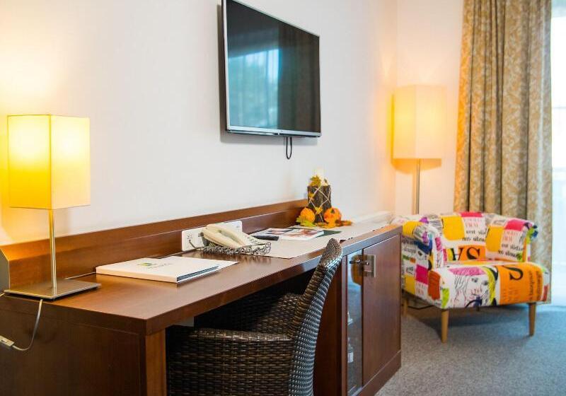 Tennis Golf Hotel Höllrigl