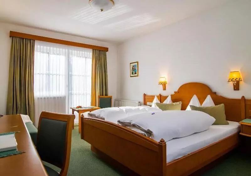 Tennis Golf Hotel Höllrigl