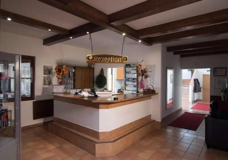 Tennis Golf Hotel Höllrigl