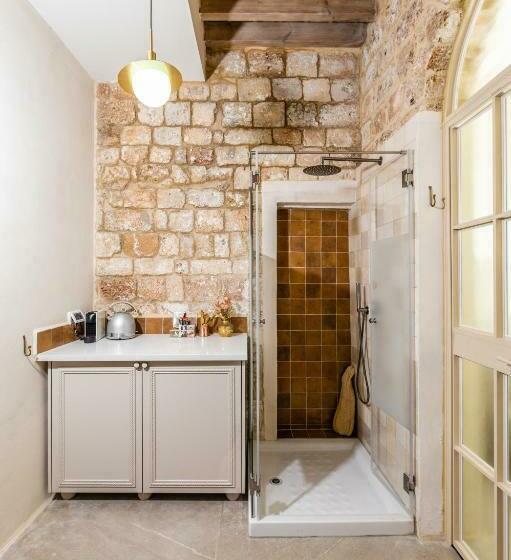 Aamiaismajoitus (B&B) Jozefin