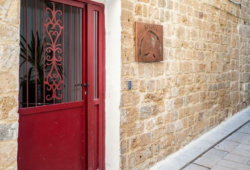 Aamiaismajoitus (B&B) Jozefin