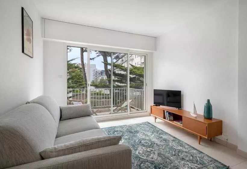 Bienvenue A Pornichet Dans Cet Appartement Vue Mer
