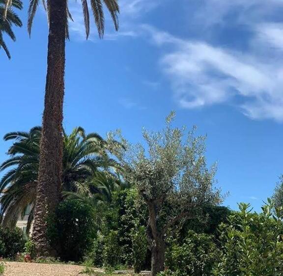 Cannes 2 Pieces De 49 M2 ,piscine. Jardin Privatif