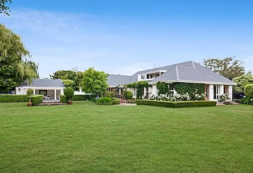 French City Mansion   Christchurch Luxury Home