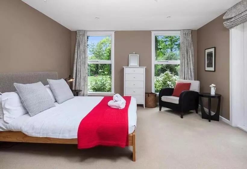 French City Mansion   Christchurch Luxury Home