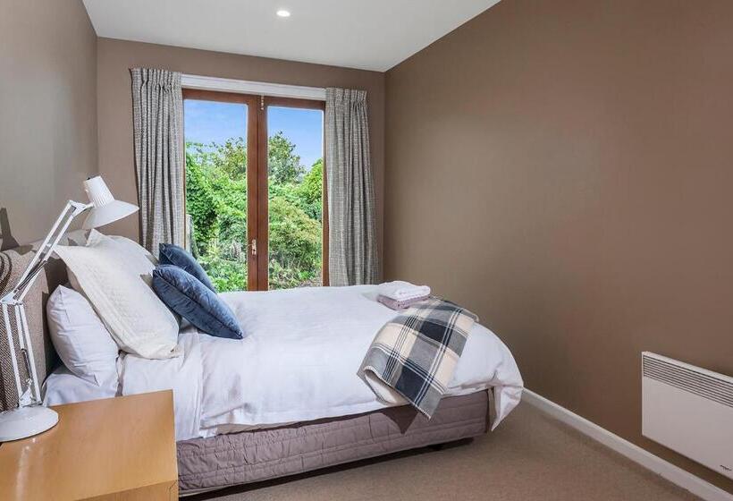 French City Mansion   Christchurch Luxury Home