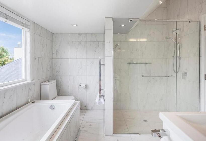 French City Mansion   Christchurch Luxury Home