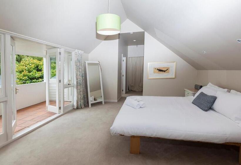 French City Mansion   Christchurch Luxury Home