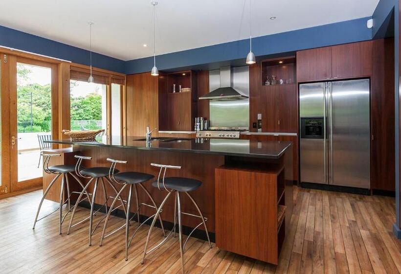 French City Mansion   Christchurch Luxury Home