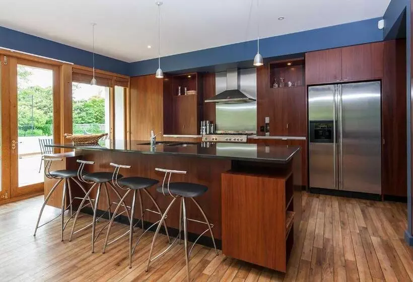 French City Mansion   Christchurch Luxury Home