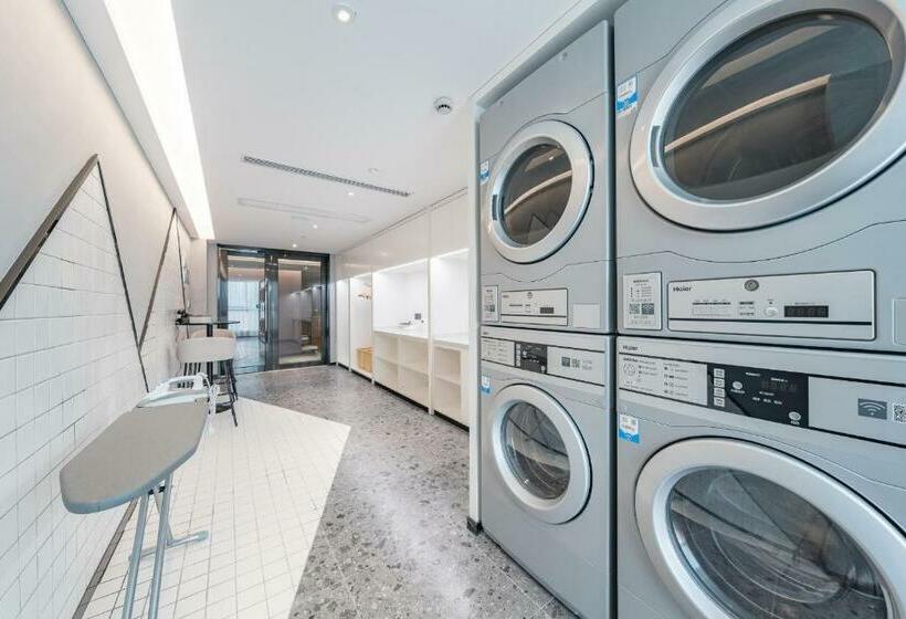 Atour Hotel Hangzhou Qianjiang Century Zhenning Road