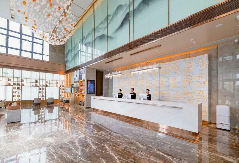 Atour Hotel Huizhou Zhongkai Tianyi