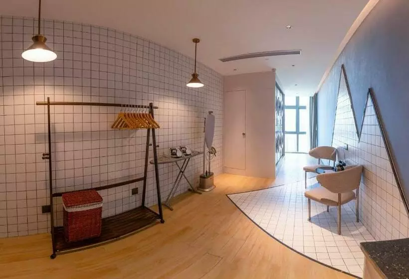 Atour Hotel Huizhou Zhongkai Tianyi