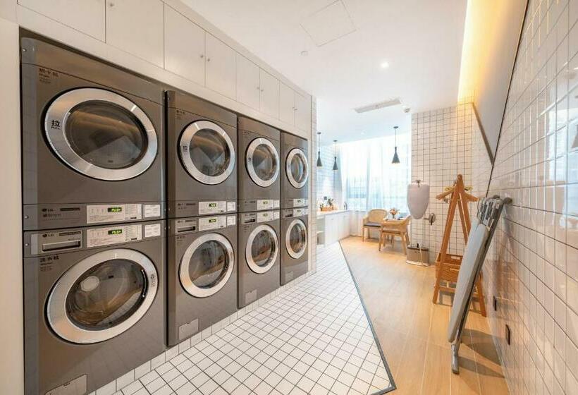 Atour Hotel Wuhan International Expo Center