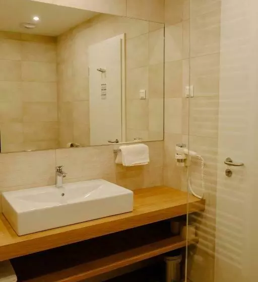 Hotelli Király Park