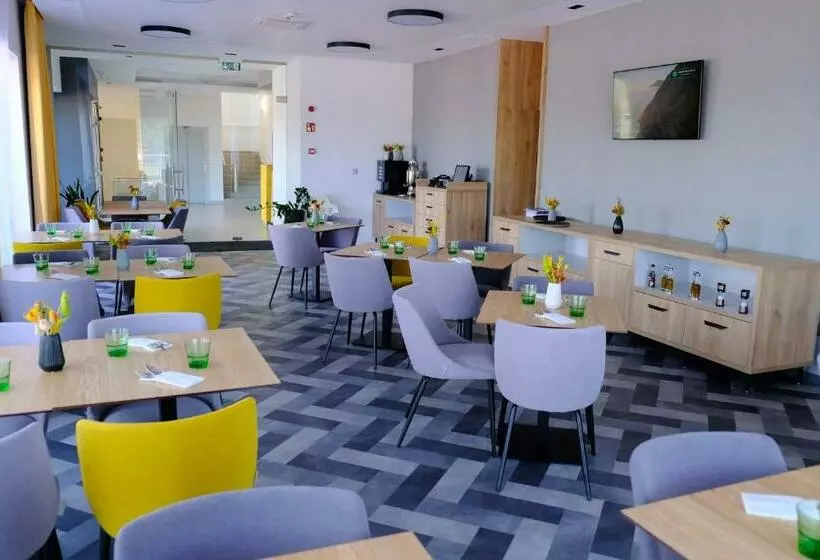 Hotelli Király Park