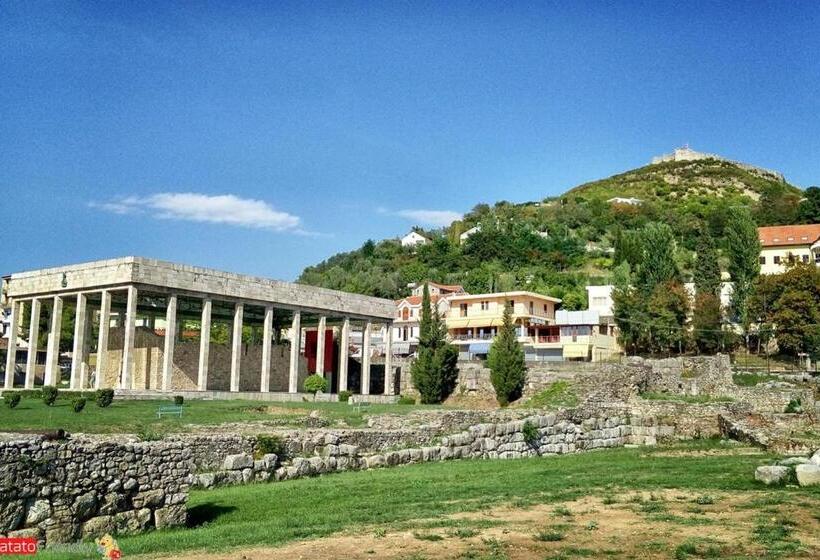 酒店 Mario, Shengjin