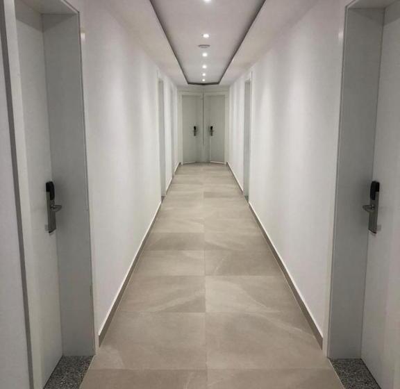 酒店 Mario, Shengjin