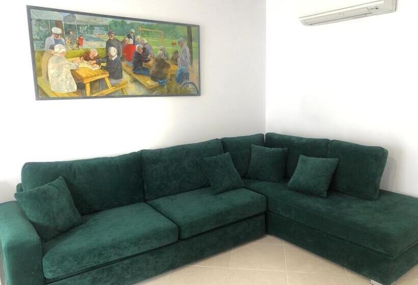 酒店 Mario, Shengjin