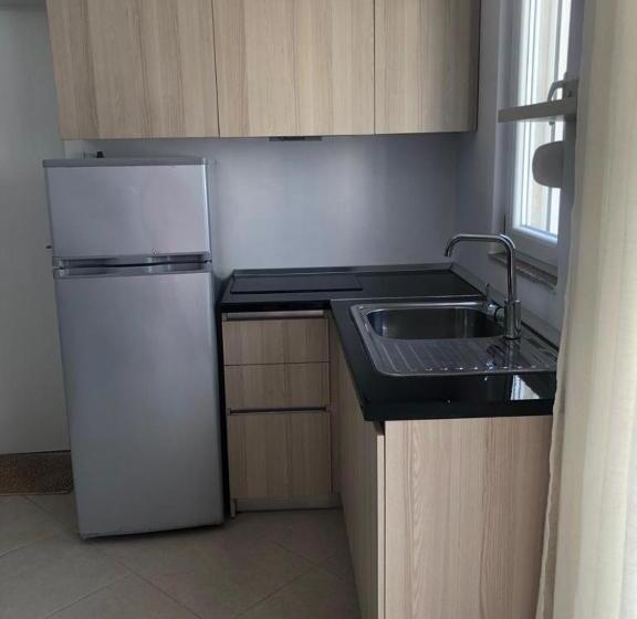 酒店 Mario, Shengjin