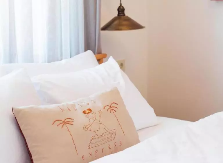 ホテル Suolo Urla