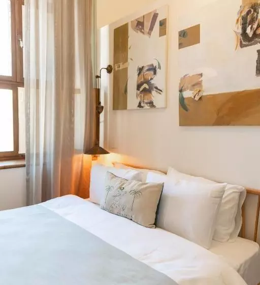 ホテル Suolo Urla