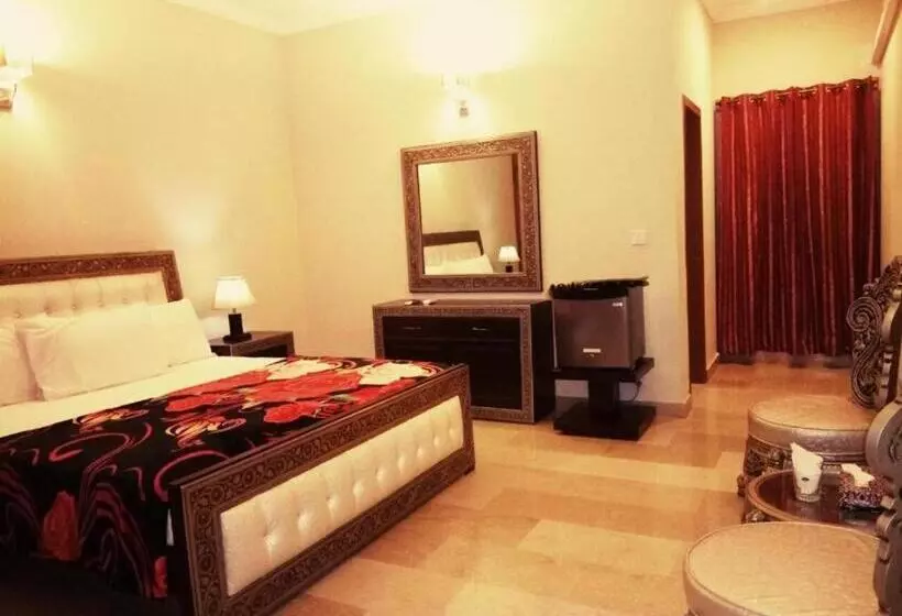 پانسیون Royal Galaxy Hotel & Residence   Near Islamabad International Airport & Motorway