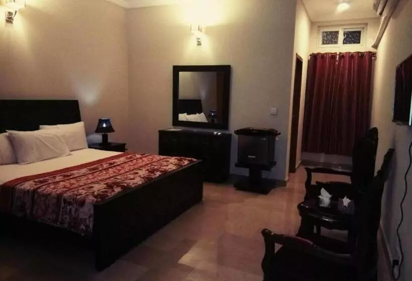پانسیون Royal Galaxy Hotel & Residence   Near Islamabad International Airport & Motorway
