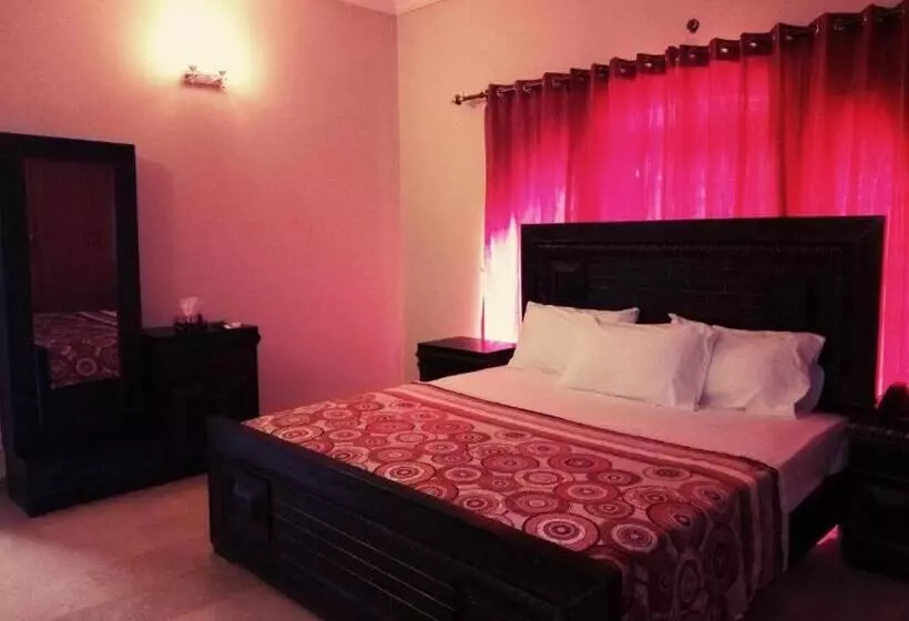 پانسیون Royal Galaxy Hotel & Residence   Near Islamabad International Airport & Motorway