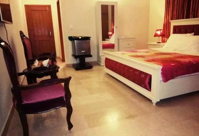 پانسیون Royal Galaxy Hotel & Residence   Near Islamabad International Airport & Motorway