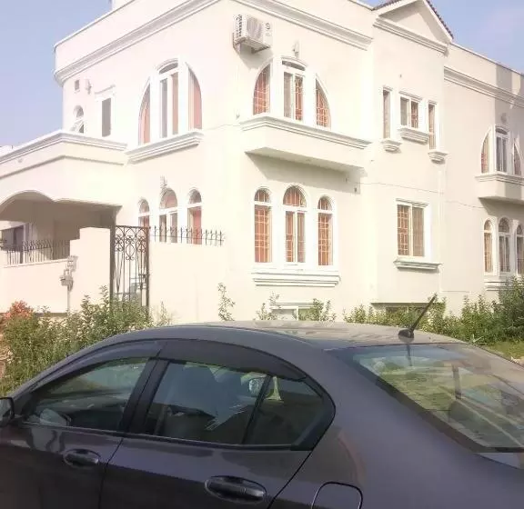 پانسیون Royal Galaxy Hotel & Residence   Near Islamabad International Airport & Motorway