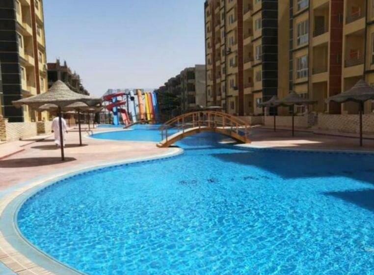 استراحتگاه استوديو فندقي للعائلات داخل قرية ريتال ڤيوالساحل الشمالي