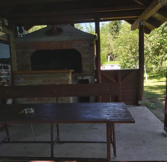 šadrvan Una Apartment