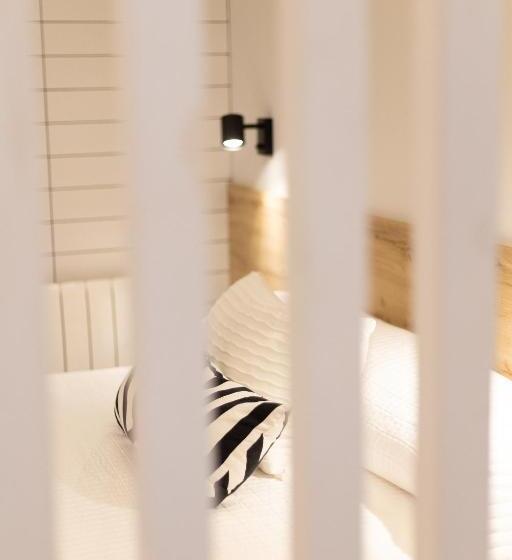 Apartamentos Mk77 León Lahoz